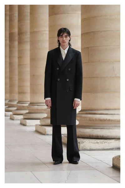Look 8